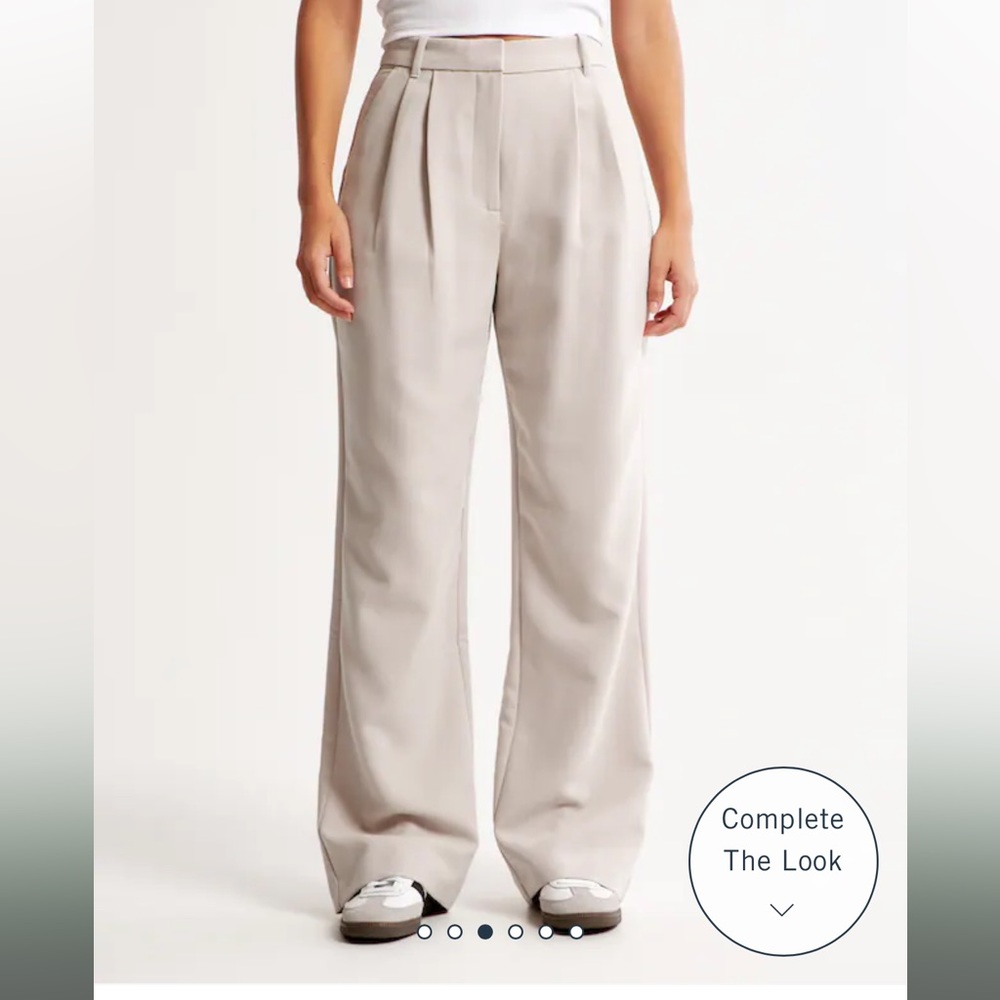 Abercrombie & Fitch Curve Love A&F Sloane Tailored Pant in light taupe (29 Long)